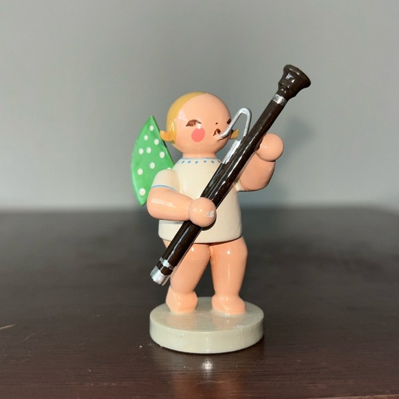 Wendt and Kuhn Erzebirge hand made hand painted angel in orchestra with bassoon - Picture 1 of 5